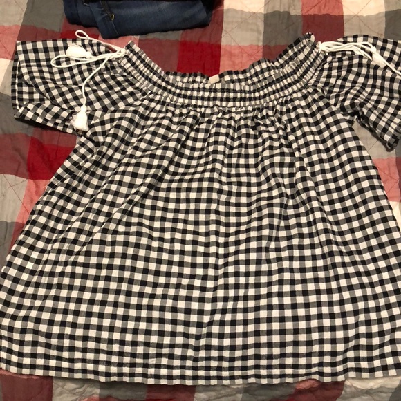 EUC Loft off the shoulder top - Picture 1 of 4